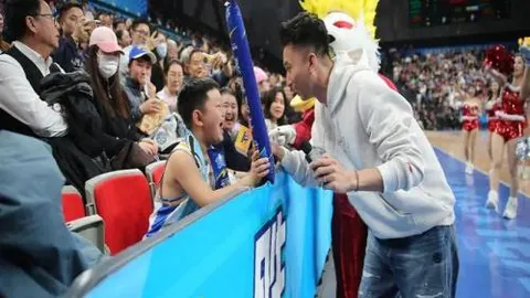 库里职业生涯三分球10大里程碑，无人能及半数其他球员总和！